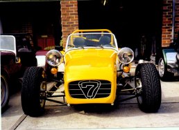 Car minus front wings